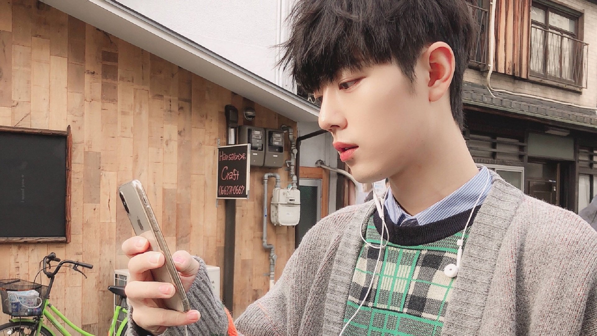 旗帜绘画运动会：艺术与运动的交汇，校运会旗帜设计